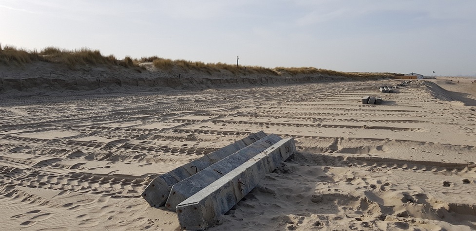 Bouw strandhuisjes Kijkduin schadelijk voor natuur